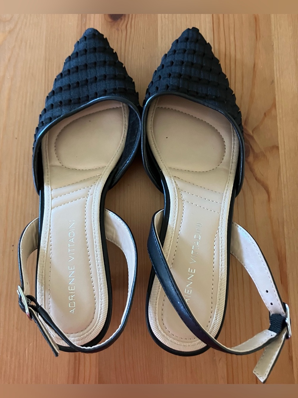 EUC Adrienne Vittadini Black Saveur Woven Slingback Pumps 2” kitten heel Size 6M